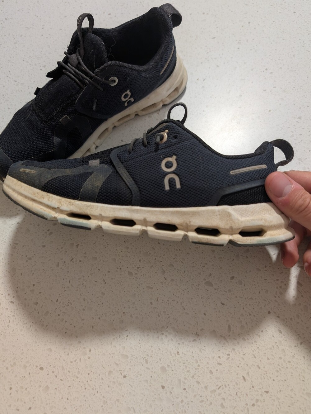 Kids 3.5 On cloud Running Shoes
